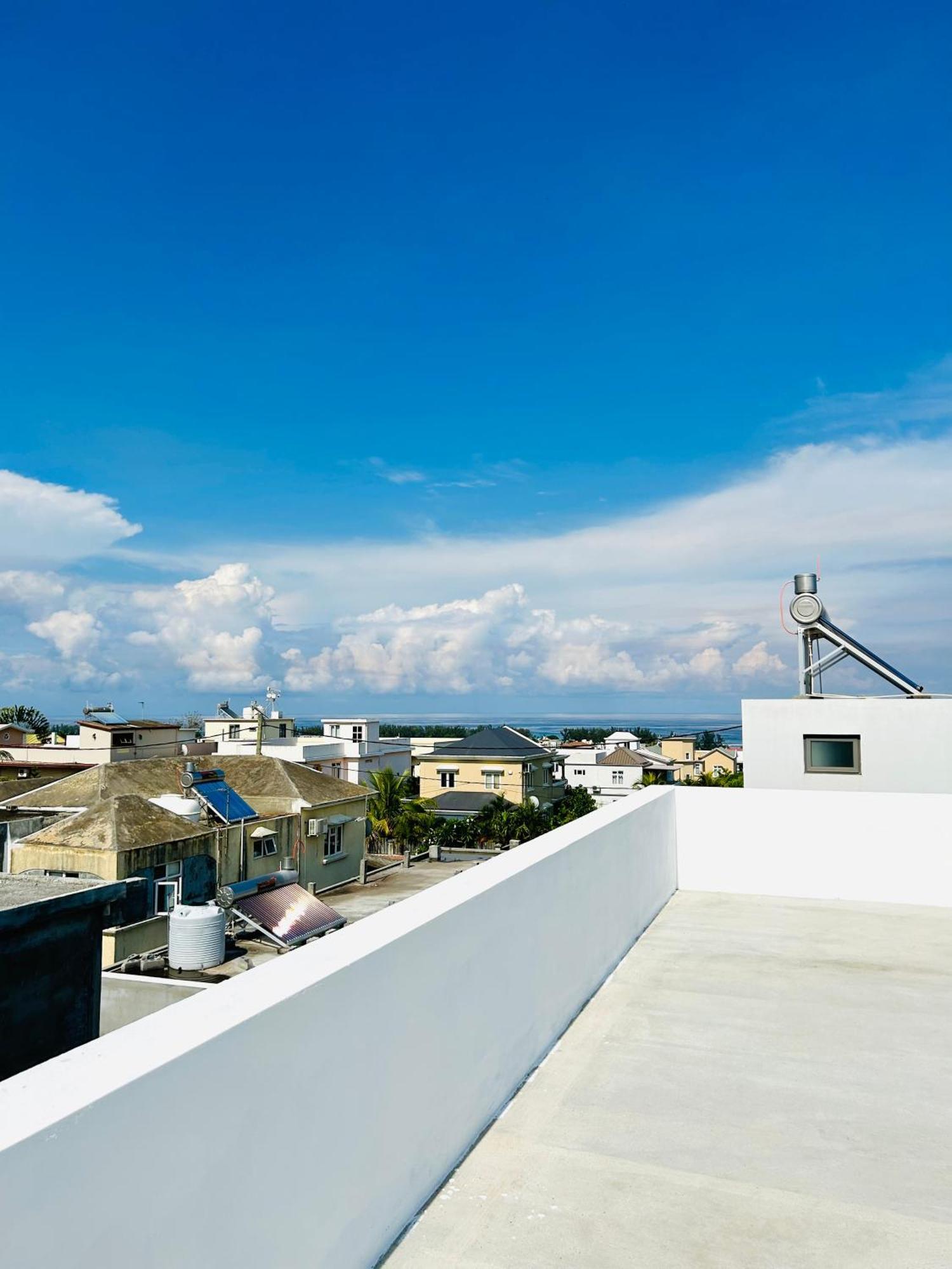 Amazing Sunset View Rooftop. Flic en Flac Экстерьер фото